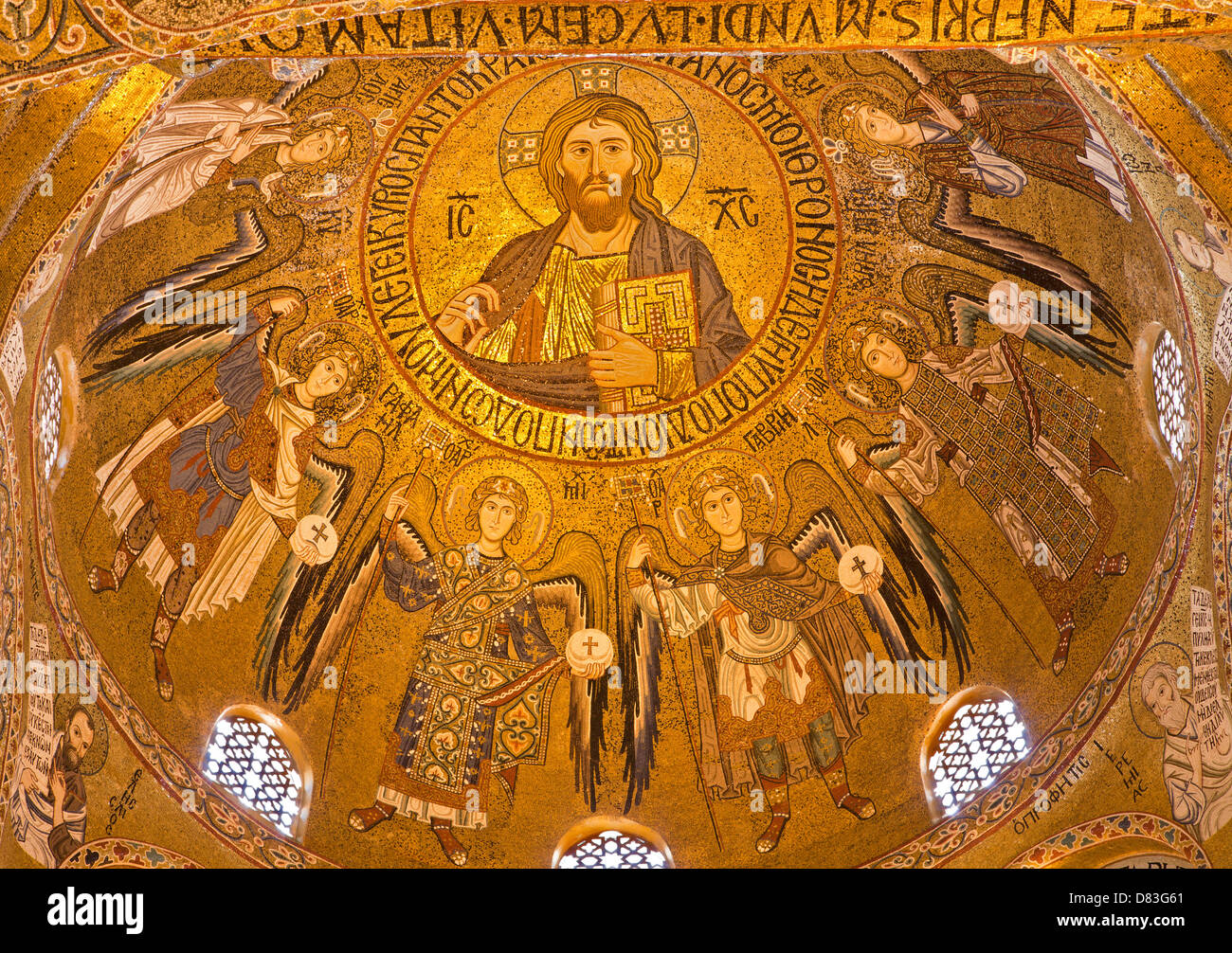 PALERMO - Aprile 8: mosaico dalla cupola della Cappella Palatina - Cappella  Palatina Foto stock - Alamy