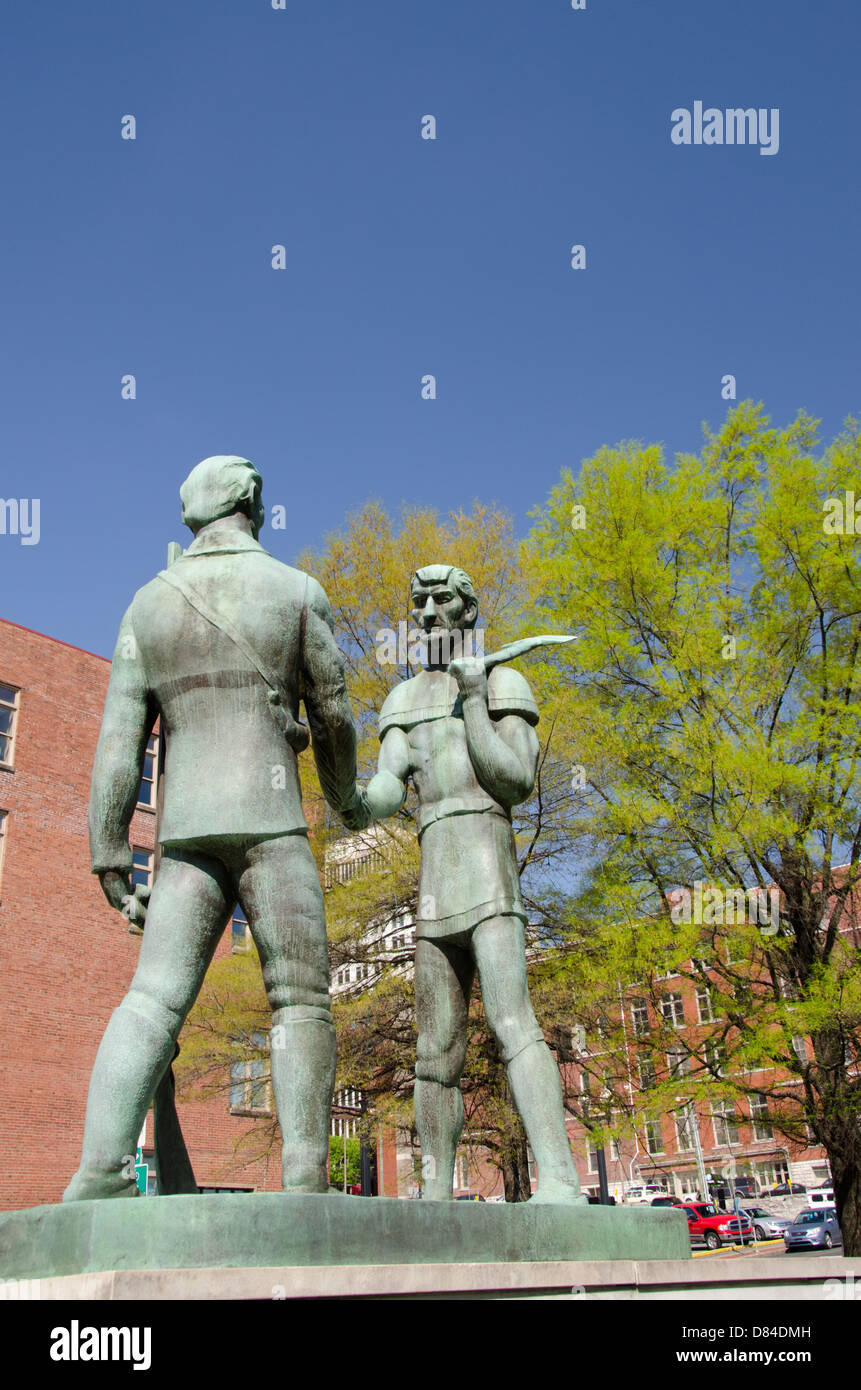 Tennessee, Nashville. La fondazione di Nashville monumento, con John Donelson (L) e James Robertson (R). Foto Stock