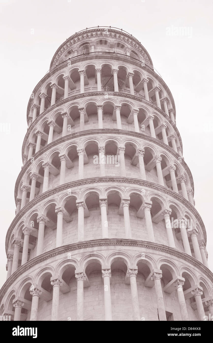 Torre pendente di Pisa, Italia in bianco e nero tonalità seppia Foto Stock