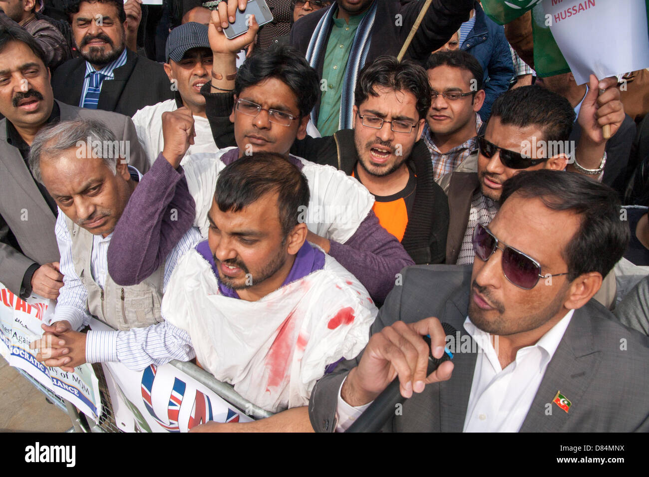 Londra, Regno Unito. 19 Maggio, 2013. Pakistani protesta a Londra contro le frodi elettorali e post violenza elettorale in Pakistan. Credito: Paolo Davey/Alamy Live News Foto Stock