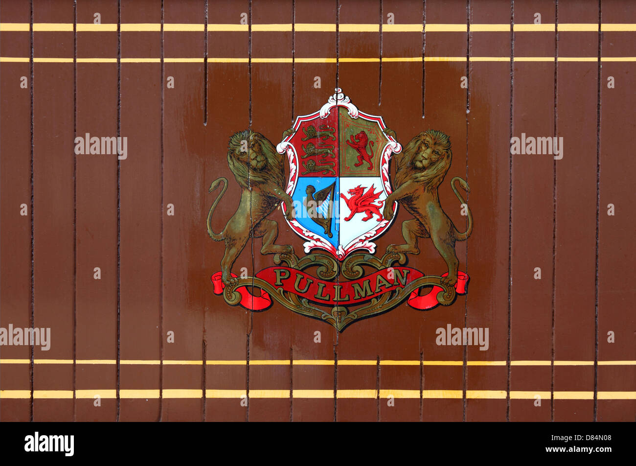 Logo Pullman sul lato della carrozza ferroviaria passeggeri, Kent & East Sussex Railway, Tenterden, Kent, Inghilterra Foto Stock
