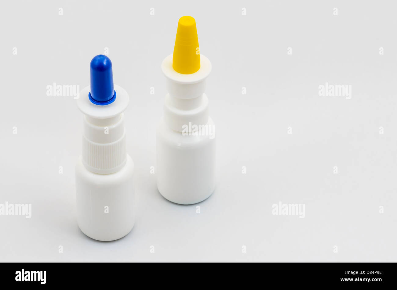 HSIXHAF 20 PCS Tubo Inalatore Nasale per Olio Essenziale,Riutilizzabile con 20 Pezzi di Stoppini in Cotone Ricaricabile Buona Igroscopicità, Bianco