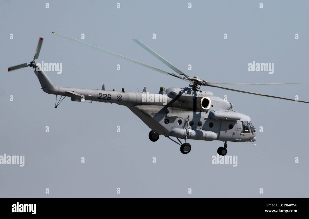 Un croato Mil Mi-17 elicottero in volo sopra la Germania. Foto Stock