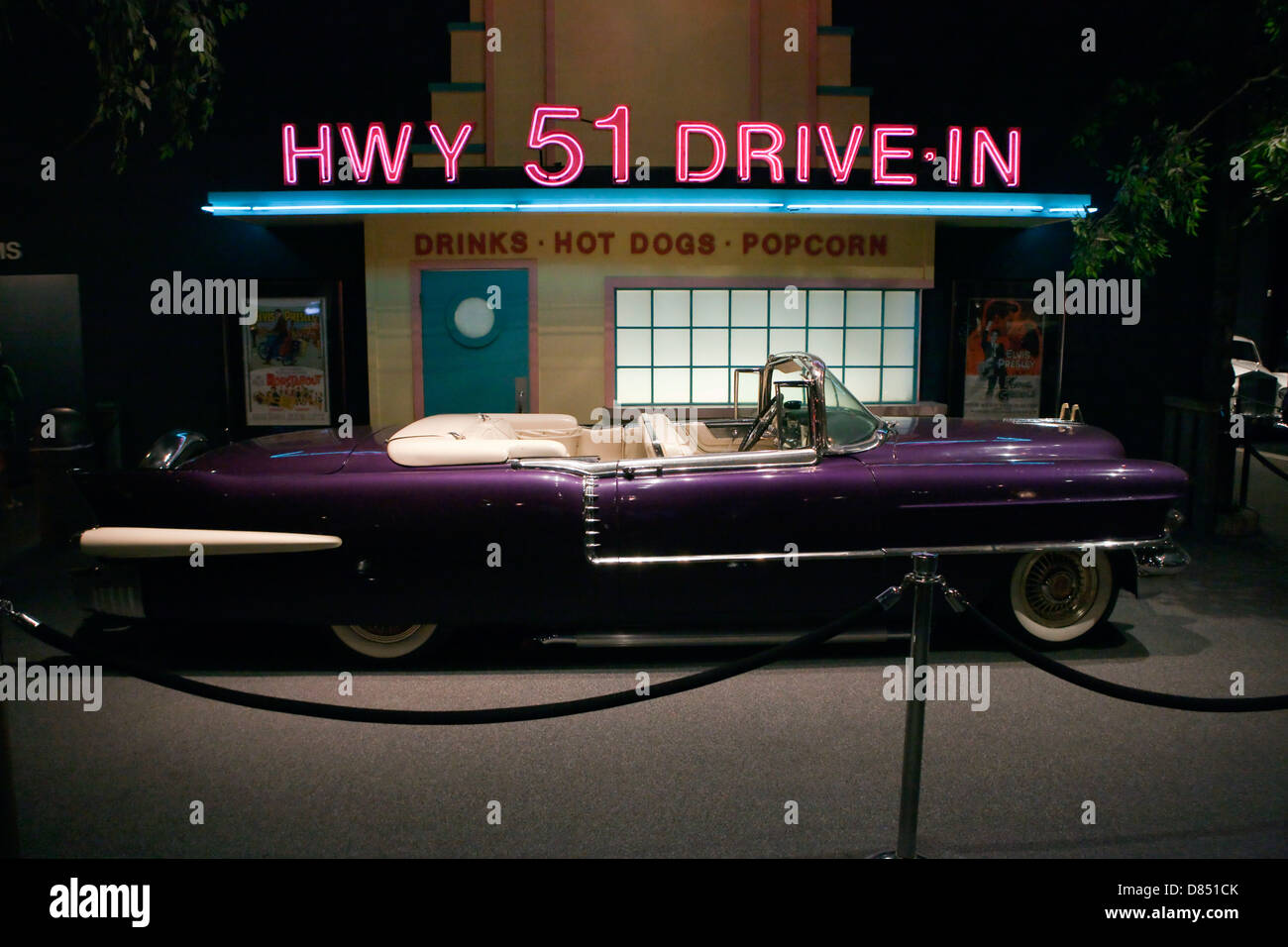 Una vista di una convertibile nell'automobile museum a Graceland, in Memphis, Tennessee Foto Stock