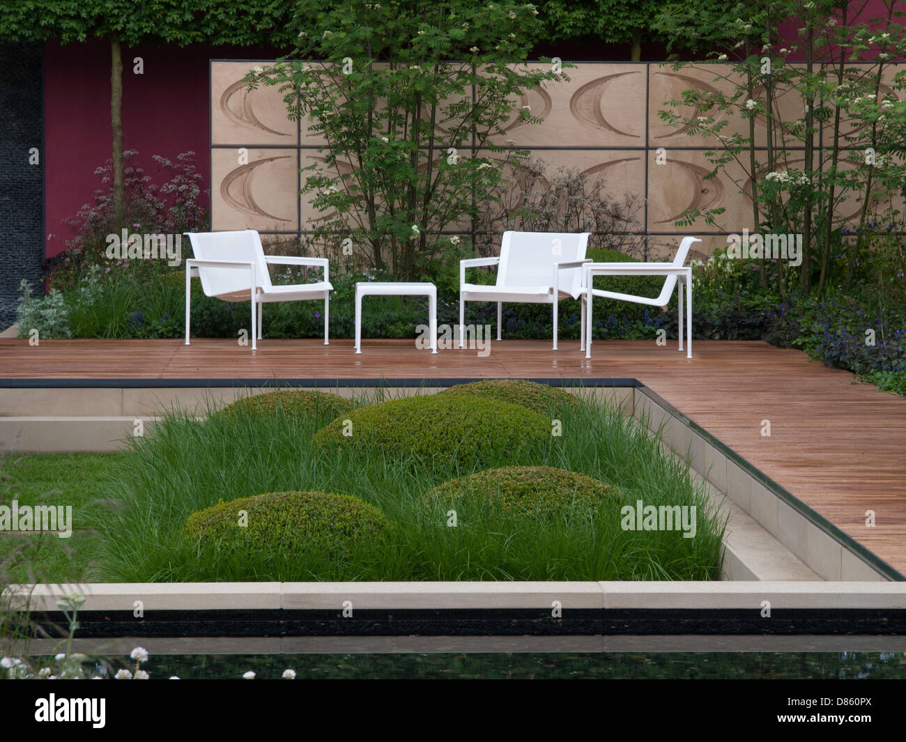 Londra, Regno Unito. Il 20 maggio 2013. Il Chelsea Flower Show. Nella foto: Il Brewin Dophin giardino. Londra, UK Credit: Ian Thwaites/Alamy Live News Foto Stock