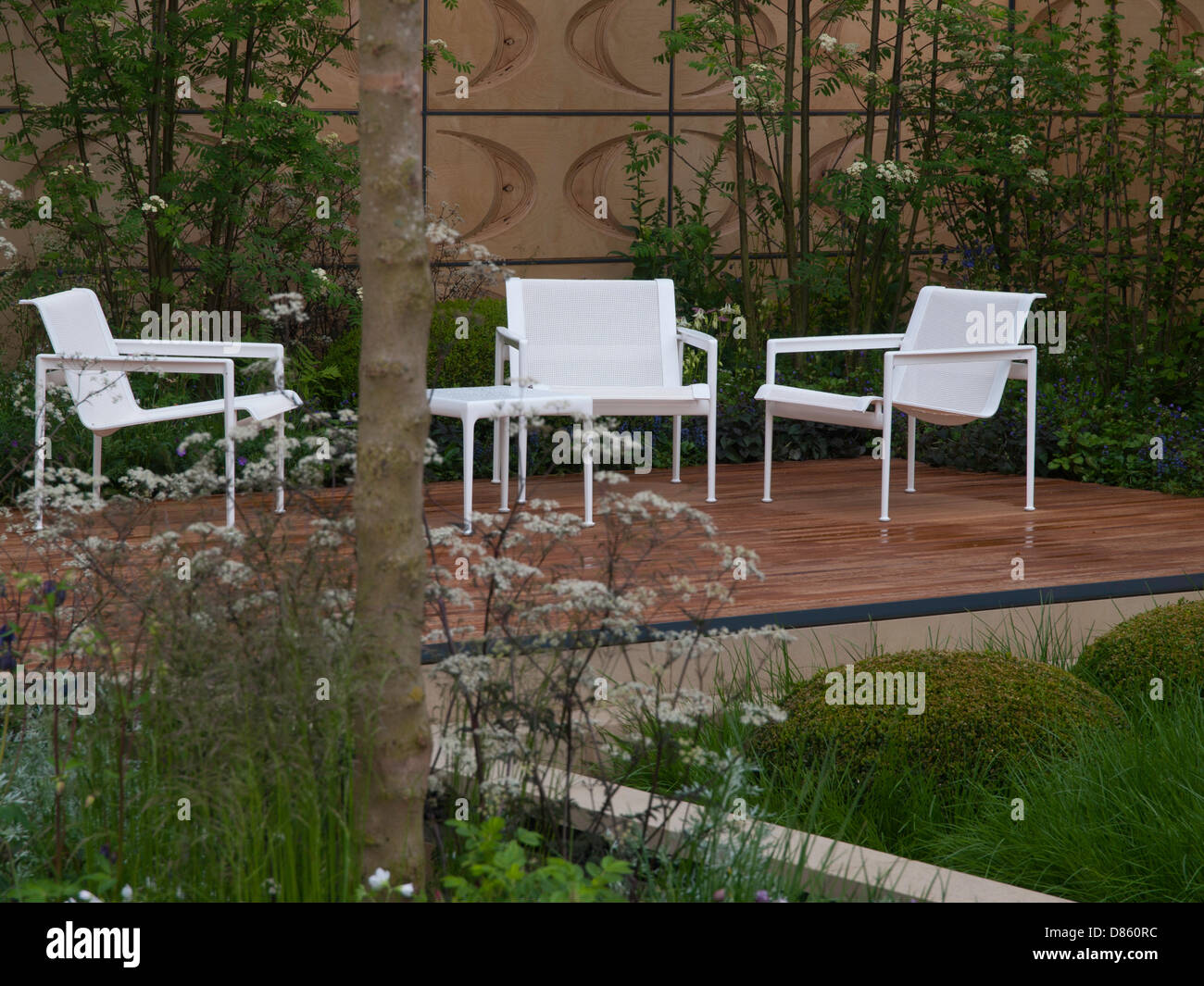 Londra, Regno Unito. Il 20 maggio 2013. Il Chelsea Flower Show. Nella foto: Il Brewin Dophin giardino. Londra, UK Credit: Ian Thwaites/Alamy Live News Foto Stock