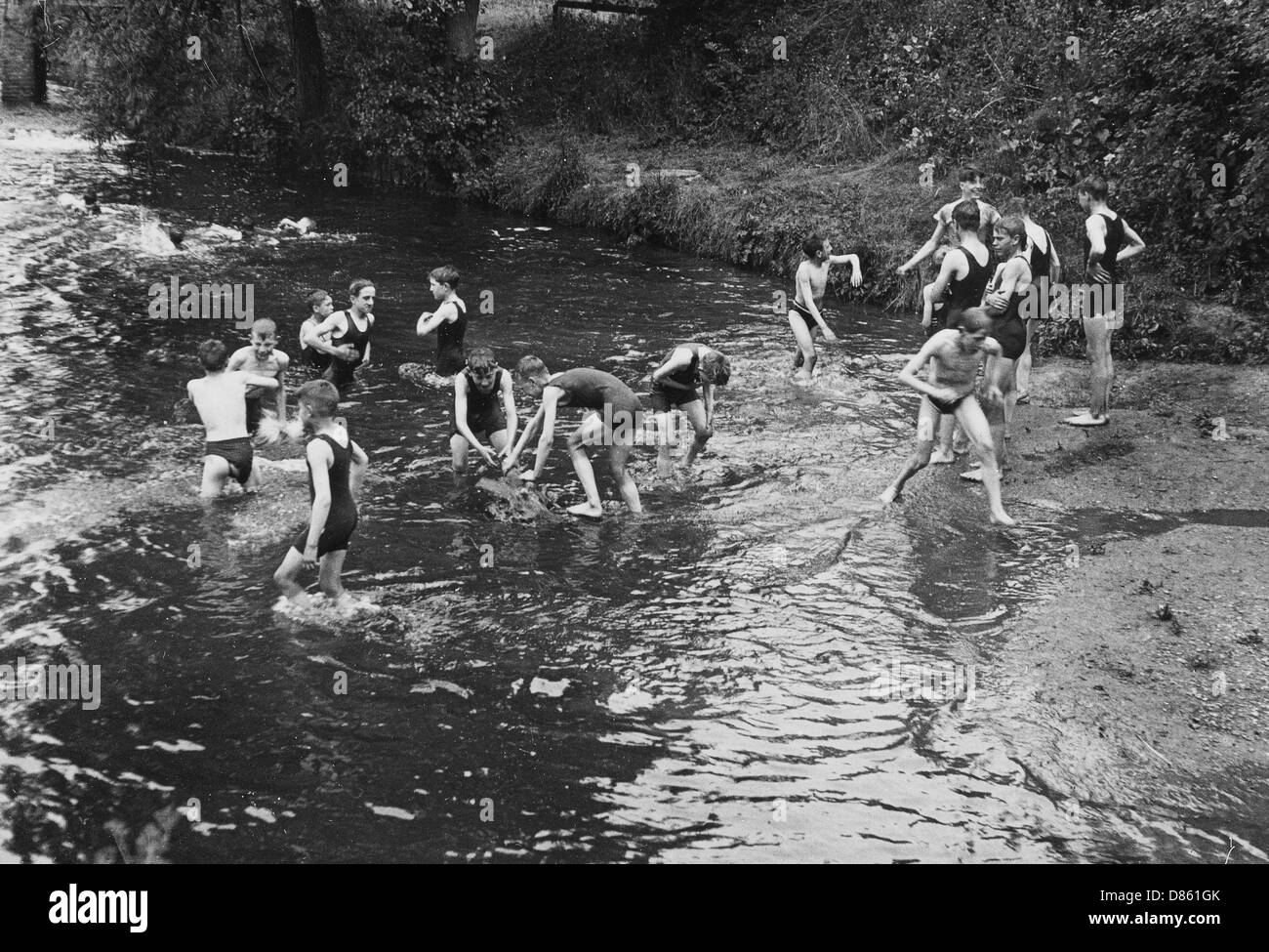 Boys Club di nuoto circa 1930 Foto Stock