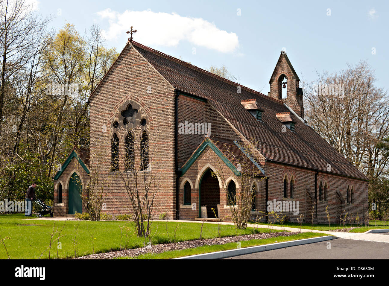 Cappella di Pembury Hospital, situato nei giardini del nuovo Tunbridge Wells Ospedale, Kent, Regno Unito Foto Stock