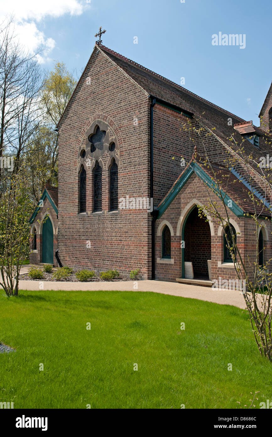 Cappella di Pembury Hospital, situato nei giardini del nuovo Tunbridge Wells Ospedale, Kent, Regno Unito Foto Stock