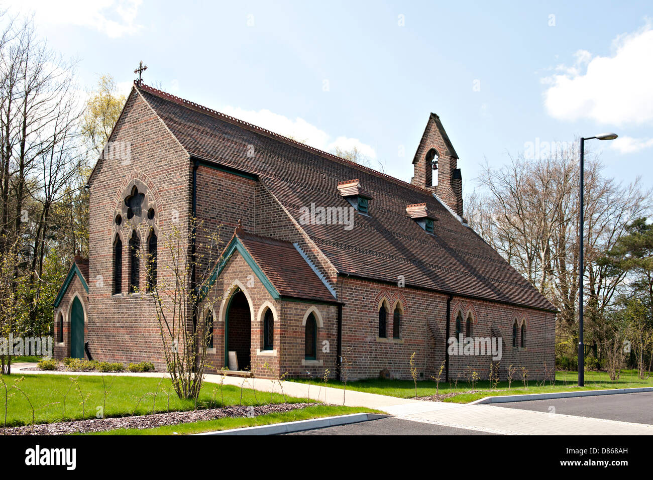 Cappella di Pembury Hospital, situato nei giardini del nuovo Tunbridge Wells Ospedale, Kent, Regno Unito Foto Stock