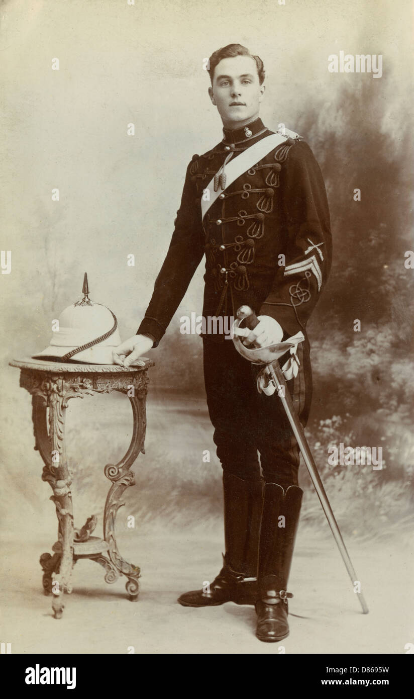 Uniforme di 7th Hussars della regina Foto Stock