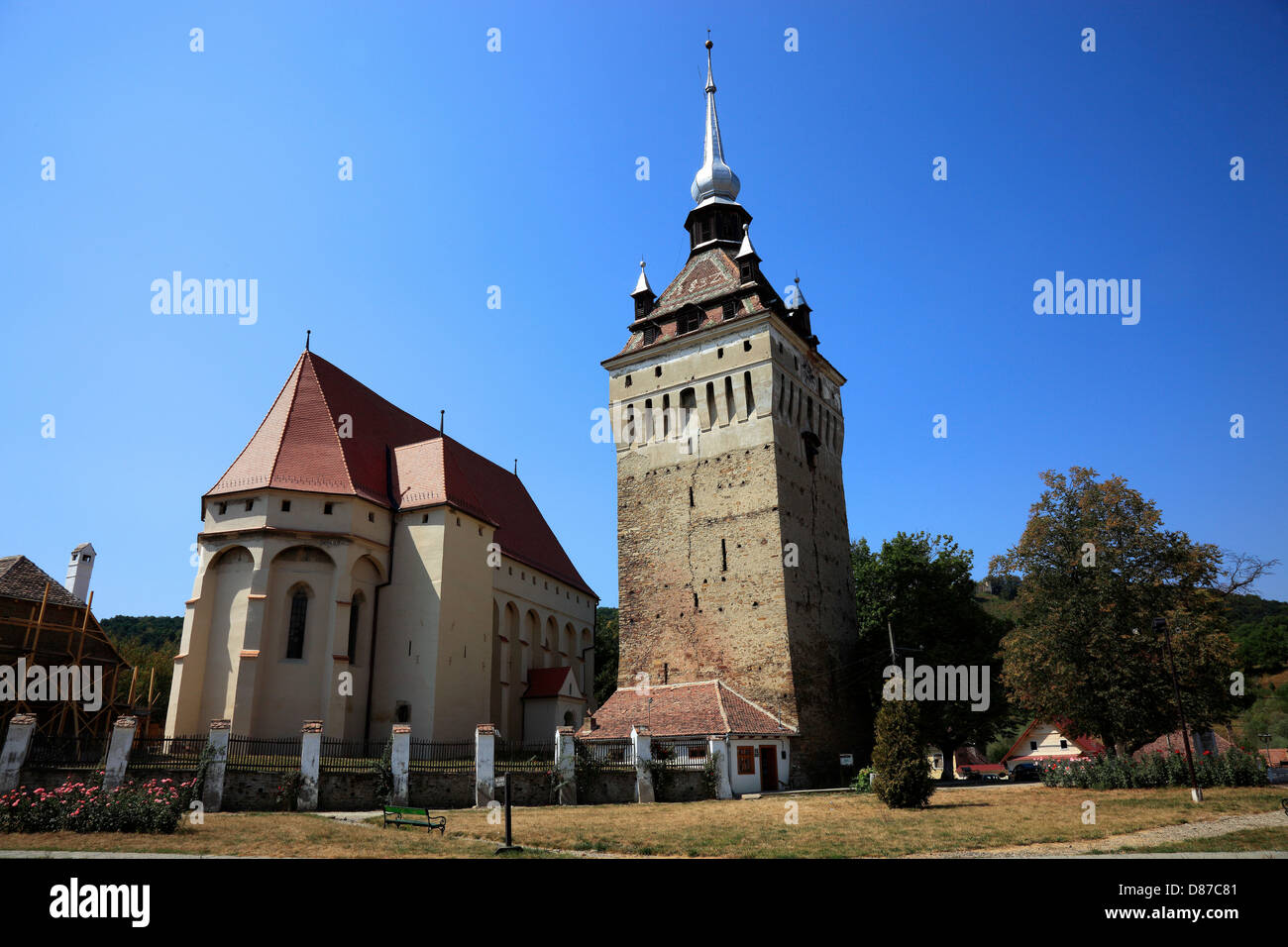 Chiesa protestante costruito in stile gotico dal 1496 in Saschiz, è un villaggio in Transilvania, Romania Foto Stock