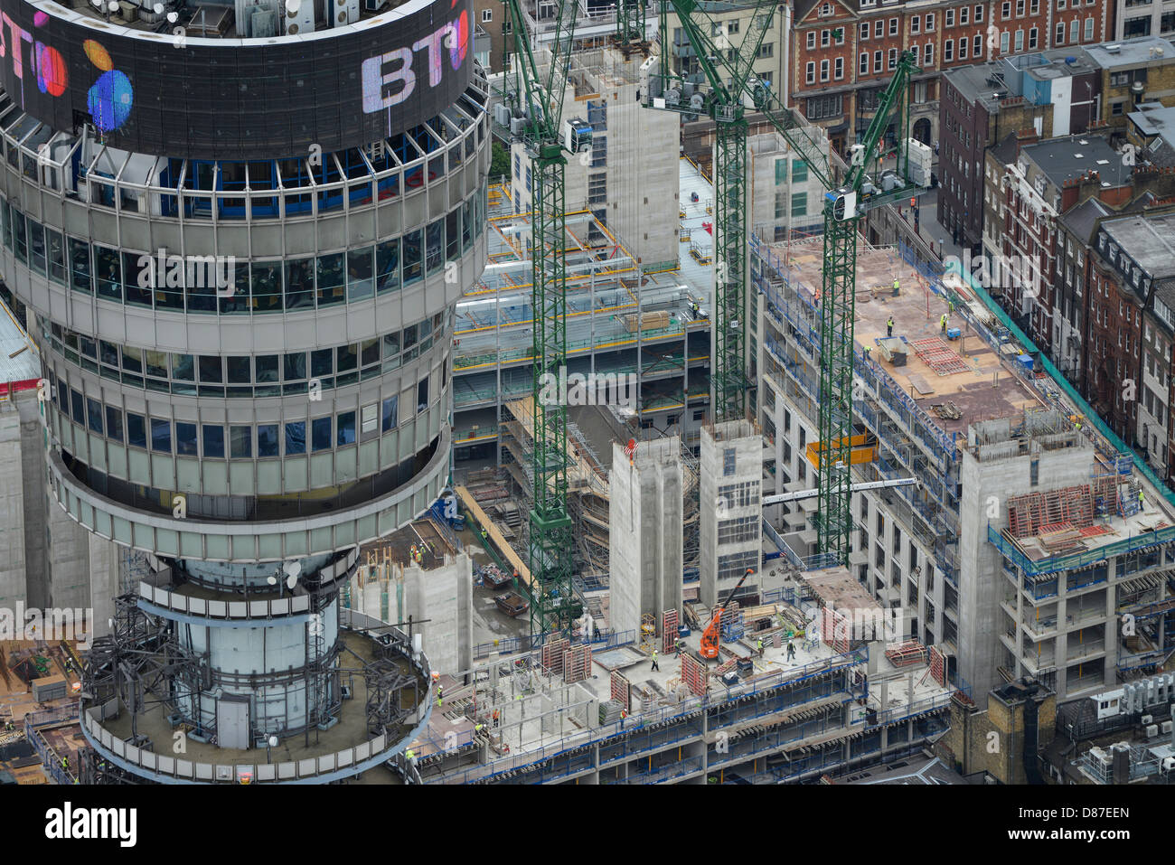 Fotografia aerea di lavori di costruzione e il BT Tower a Londra Foto Stock