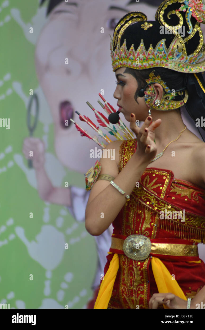 Danza tradizionale di Java Foto Stock