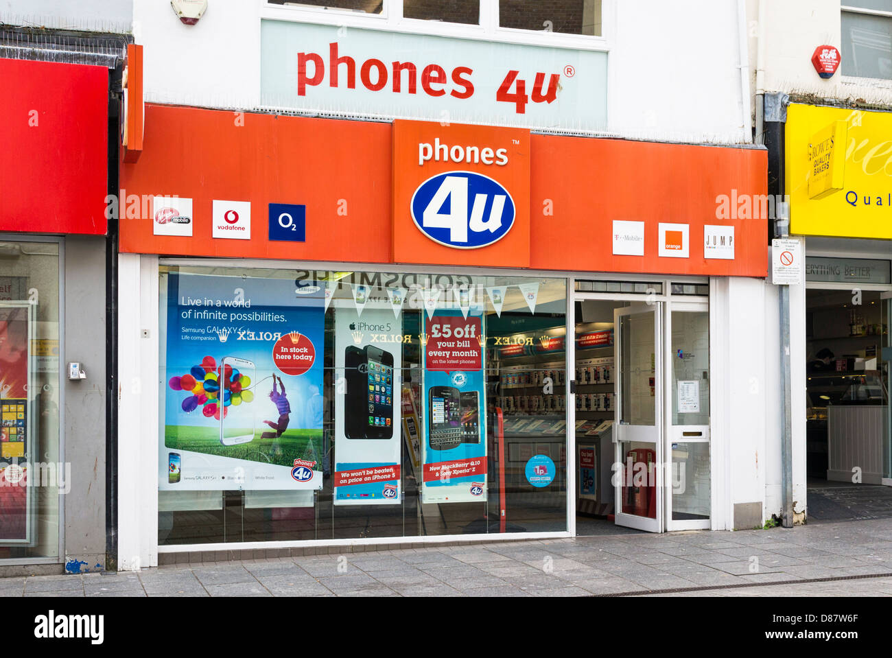 Telefoni cellulari 4U shop, REGNO UNITO Foto Stock Telefoni cellulari 4U shop, REGNO UNITO Foto Stock