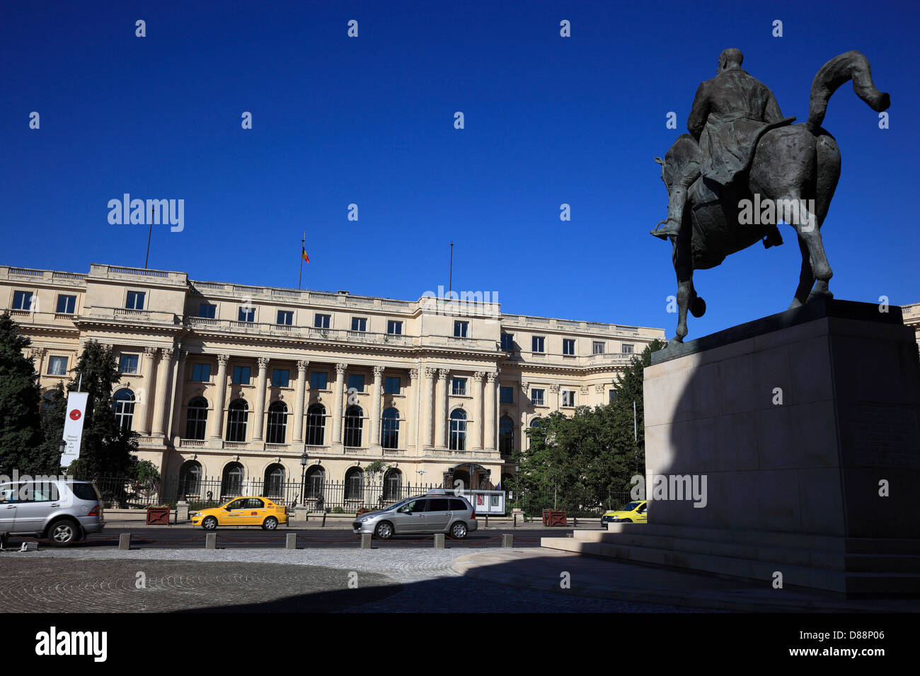 Royal Palace, Palatul Regal, oggi Galleria Nazionale di Arte Moderna, Muzeul National de Arta al Romaniei, Kunstmusum, Bucarest, Romania Foto Stock