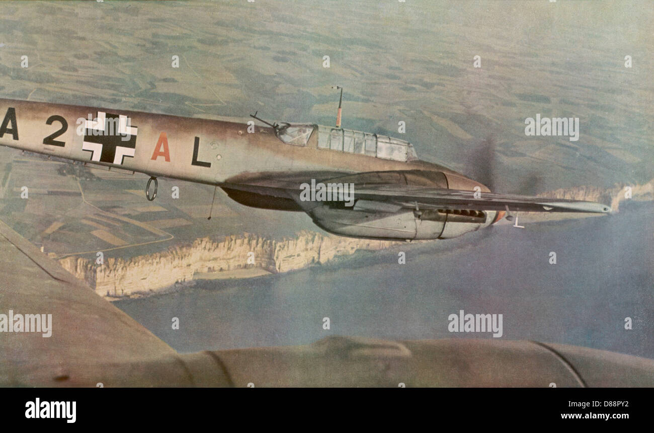 NAZIS SOPRA LE SCOGLIERE BIANCHE Foto Stock