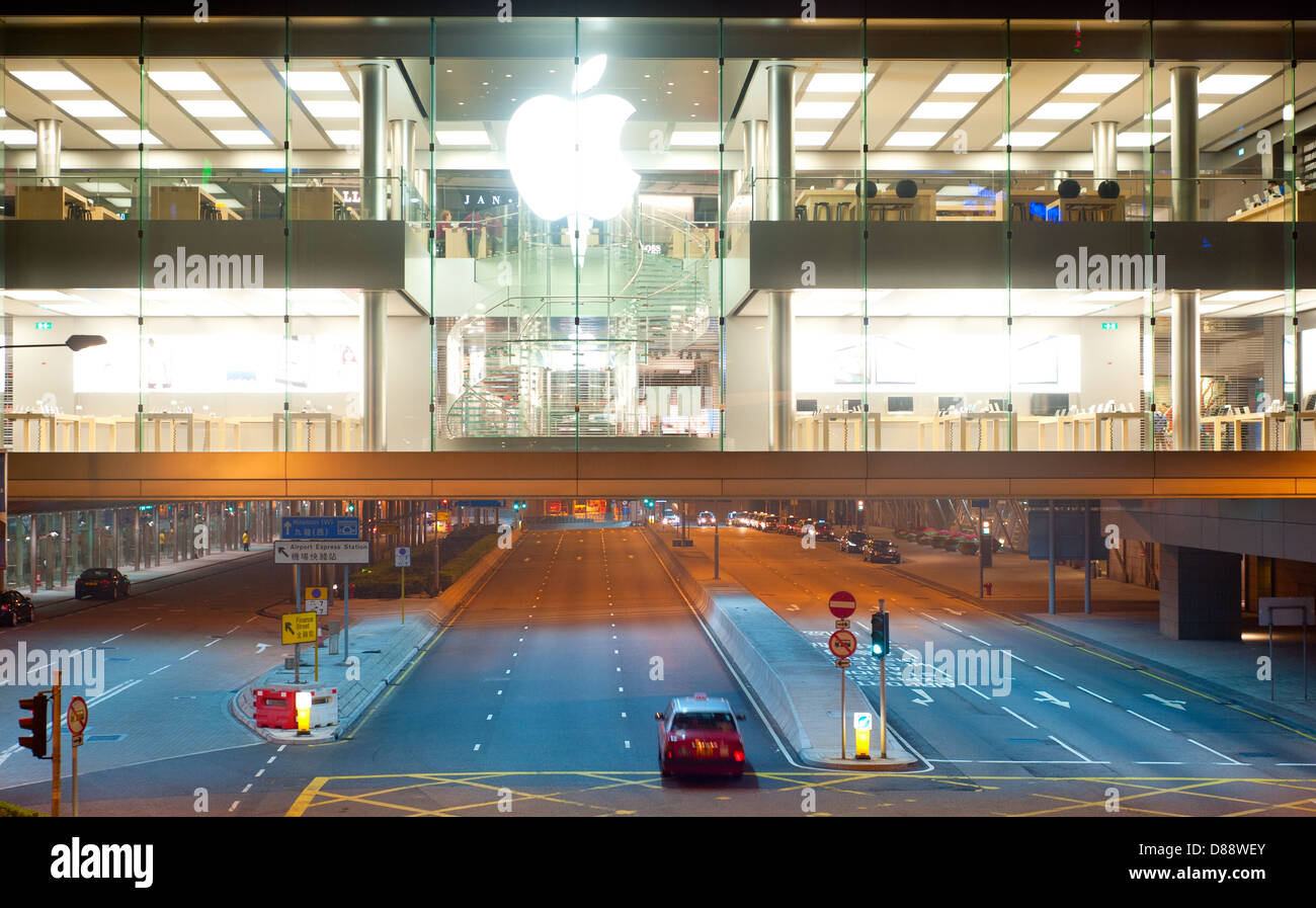 Apple store di notte a Hong Kong. Foto Stock