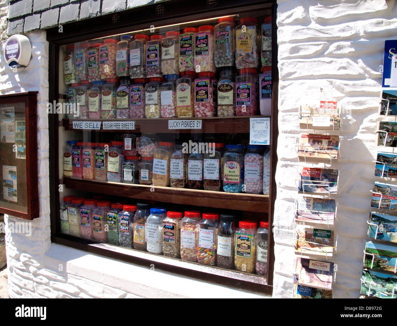Dolce tradizionale shop, Polperro, Cornwall, Regno Unito 2013 Foto Stock