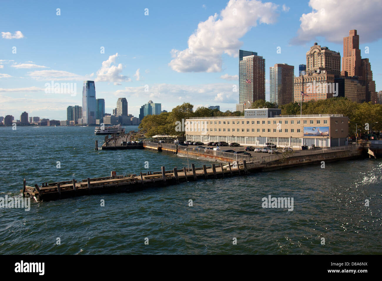 Stati Uniti Stazione della Guardia costiera a sud di traghetto, sulla punta meridionale di Manhattan a New York, NY, STATI UNITI D'AMERICA. Foto Stock