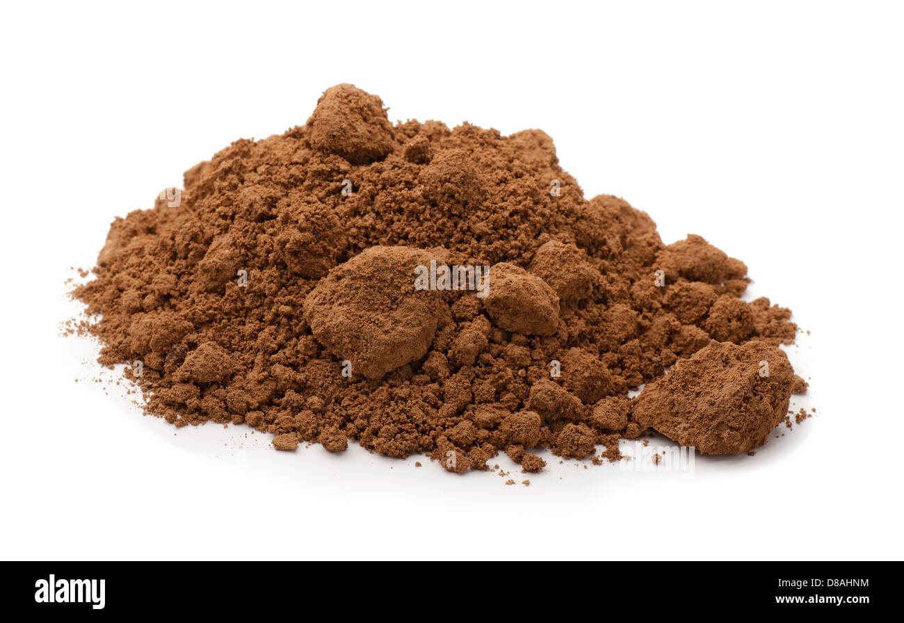 Pila di marrone argilla cruda isolato su bianco Foto Stock