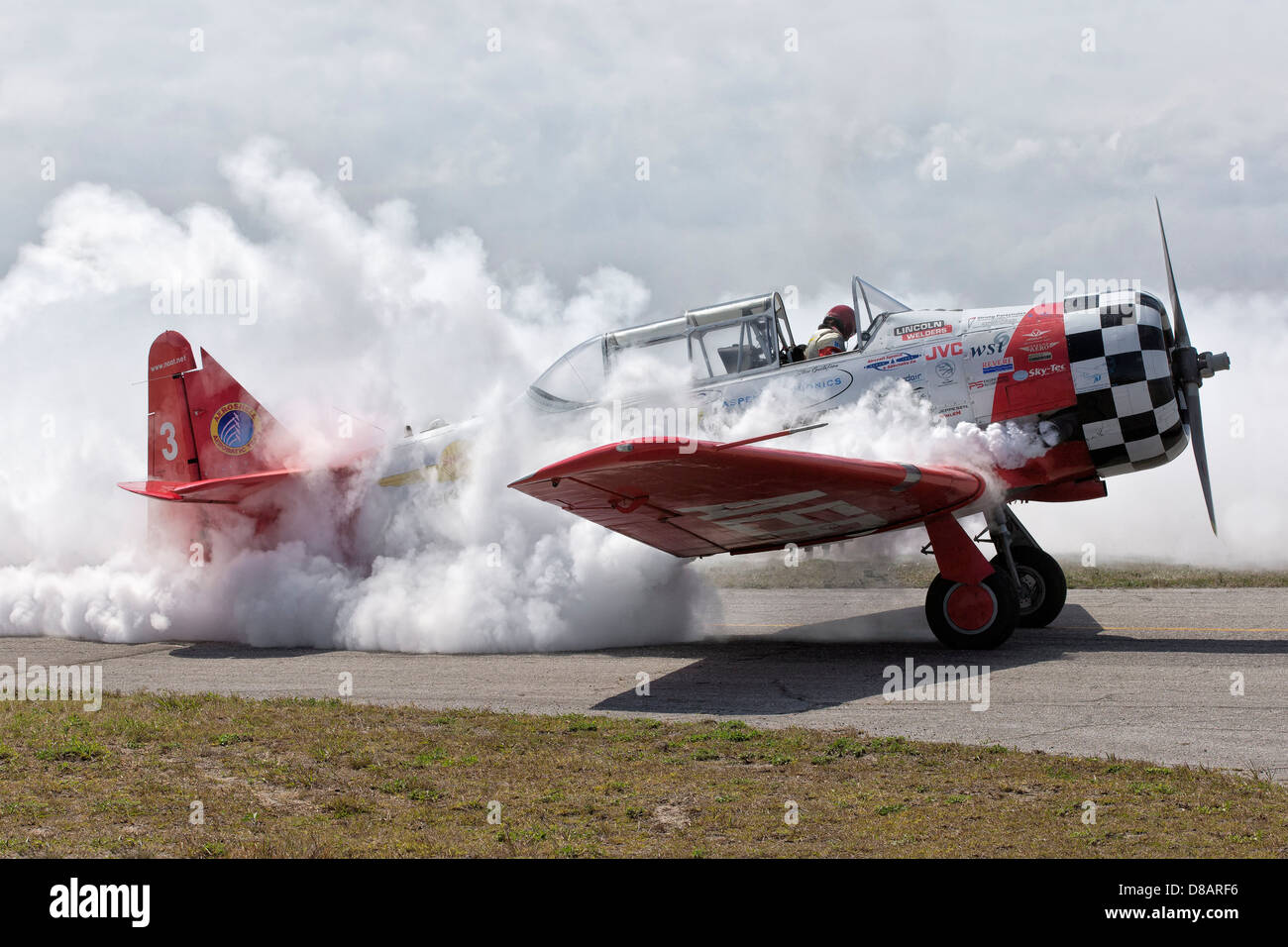 Team Aeroshell North American AT6 Texan formazione e velivolo acrobatico Foto Stock