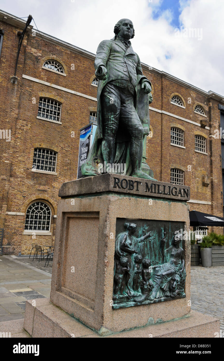 Robert Milligan statua da Richard Westmacott,, West India Quay, Canary Wharf, London, England, Regno Unito. Foto Stock