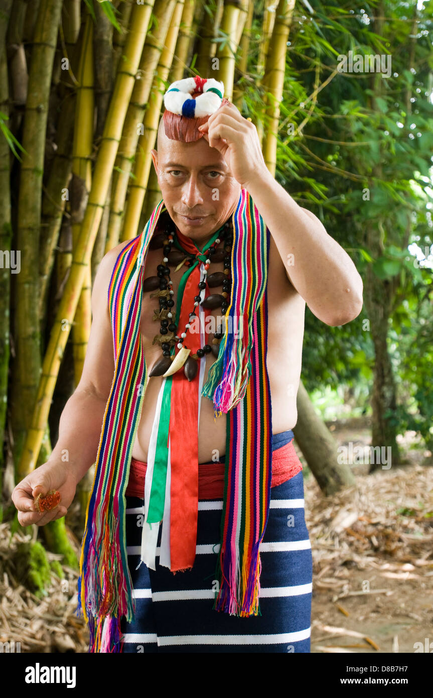La comunità Tsachila leader in Santo Domingo de los Colorados Foto Stock