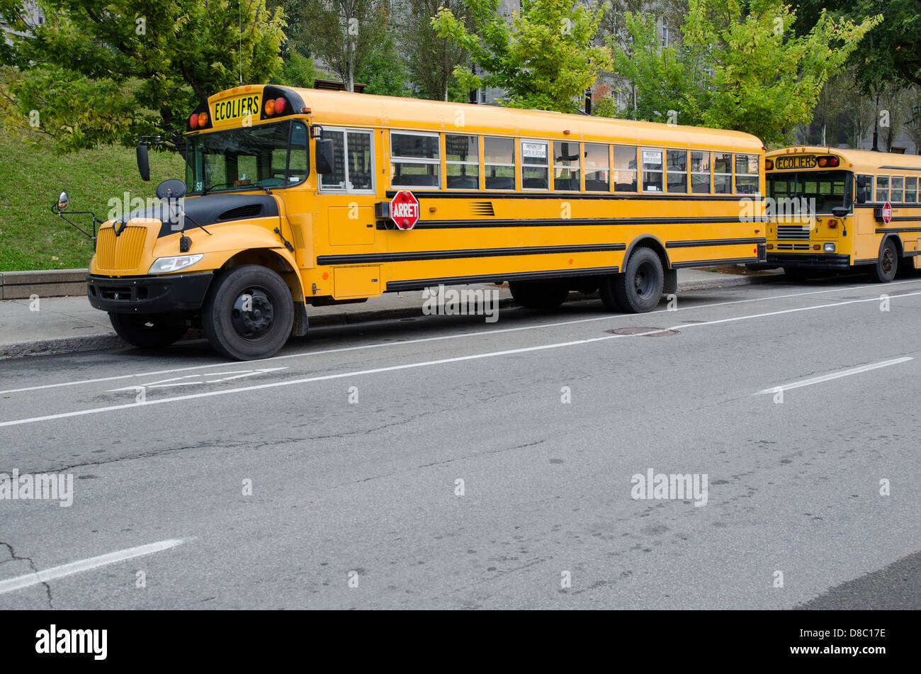 Giallo scuola bus a Montreal Foto Stock