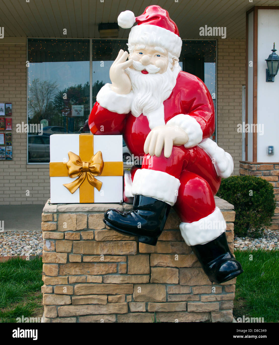 Santa statua all'Ufficio Postale di Santa Claus Indiana Foto Stock