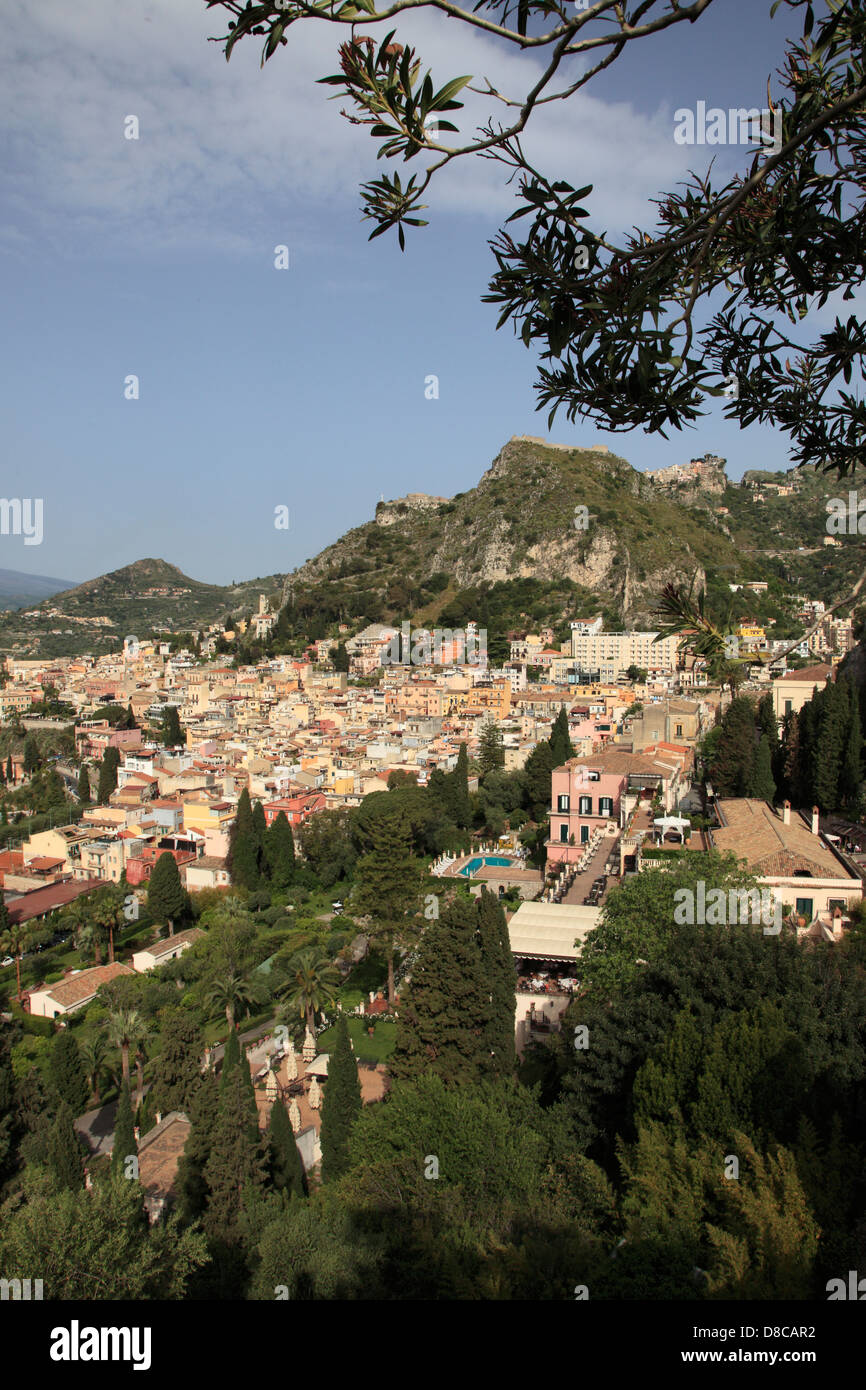 L'Italia, sicilia, Taormina, vista generale Foto Stock