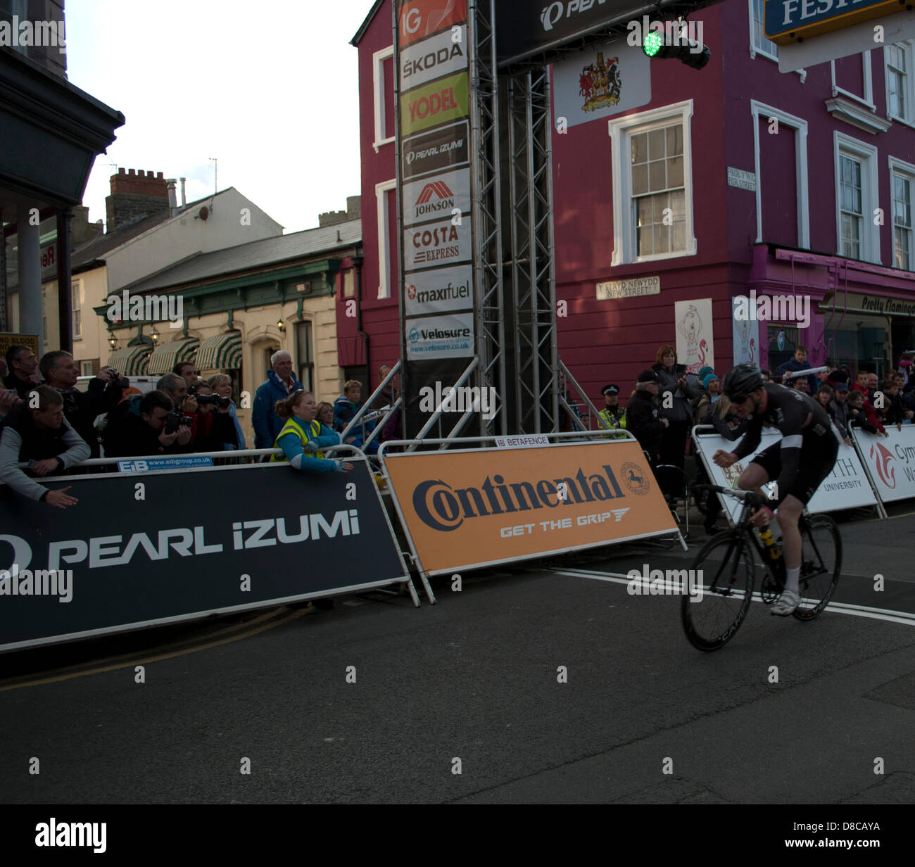 Aberystwyth, UK. Il 24 maggio 2013. Il doppio campione olimpico ed Clancy vincitore della Aberystwyth stadio del Pearl Izumi Tour serie 2013. Credito: Baz Watkins / Alamy Live News Foto Stock