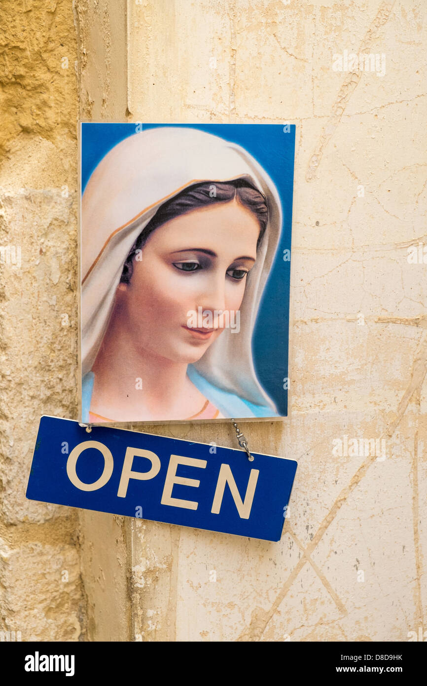 Maria Maddalena madre di Gesù Cristo nella foto sopra un segno aperto sull isola di Gozo nel Mediterraneo Foto Stock