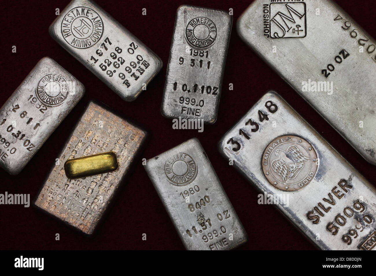 Assortimento di Silver e Gold bullion bars - versata lingotti Foto Stock