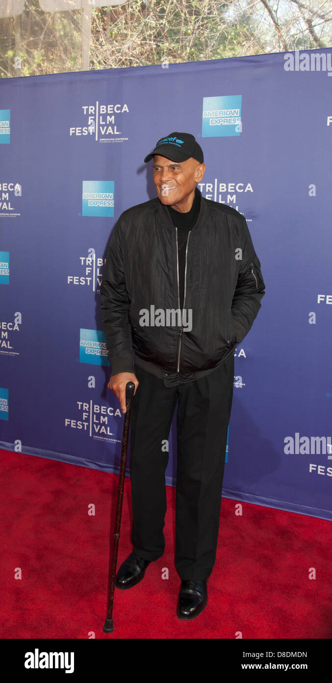 NEW YORK, Stati Uniti d'America - 24 aprile: cantante, compositore, attore Harry Belafonte assiste T2013 Tribeca Film Festival il 24 aprile 2013 a New York Foto Stock