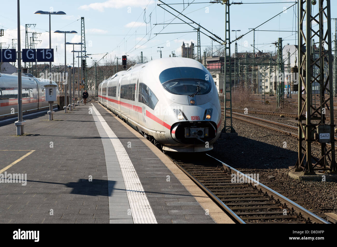 ICE (Intercity Express) treni passeggeri Dusseldorf Germania Foto Stock