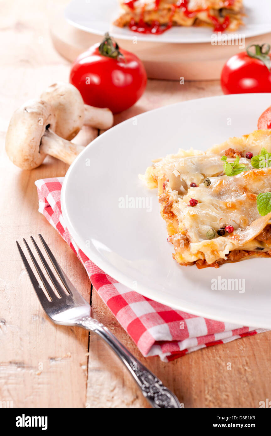 Italian torta a base di carne con mushroons Foto Stock