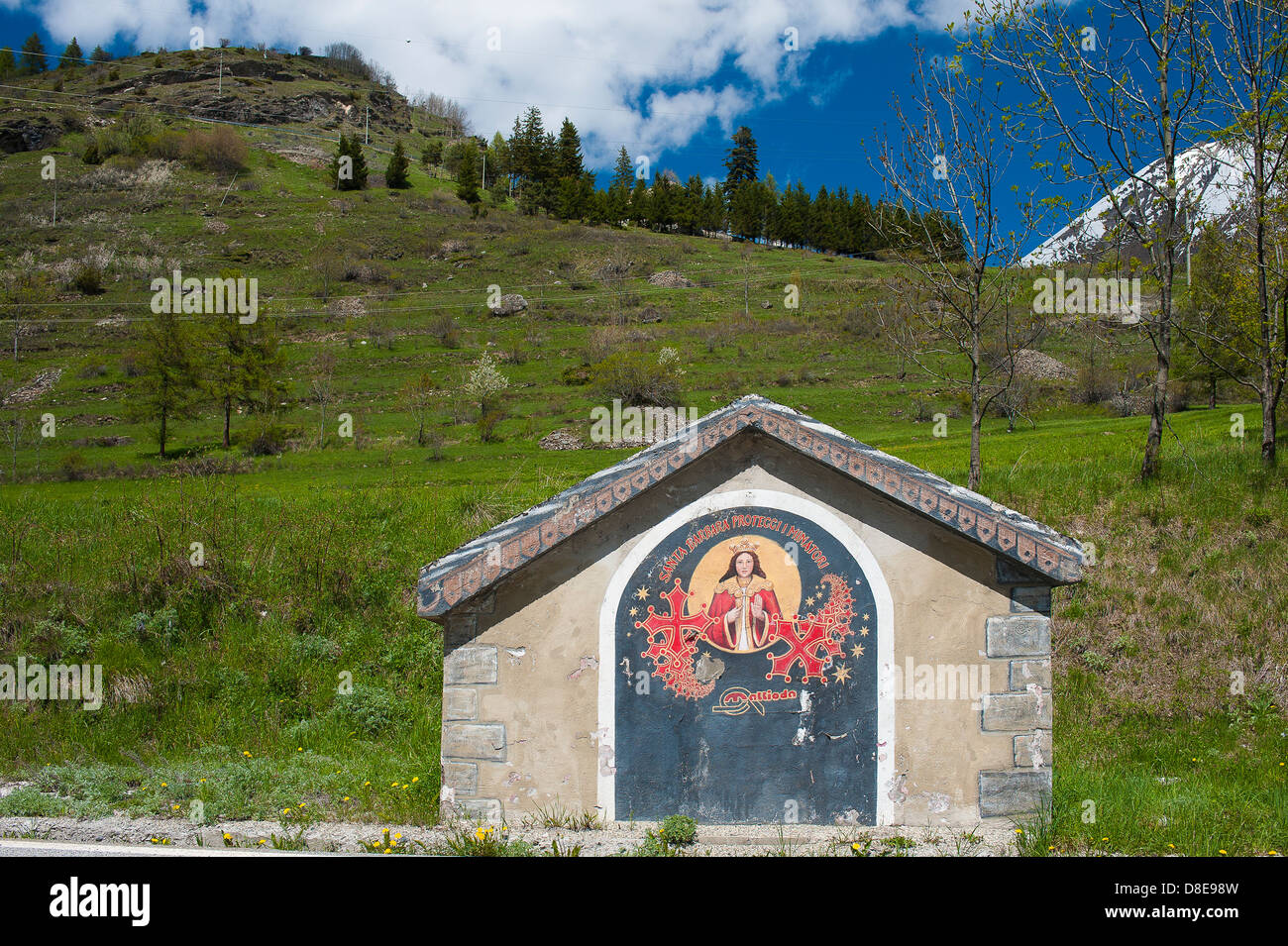 Italia Piemonte, Italia Provincia di Torino Orsiera Rocciavriè park Usseaux disegno raffigurante Santa Barbara patrona dei minatori Foto Stock