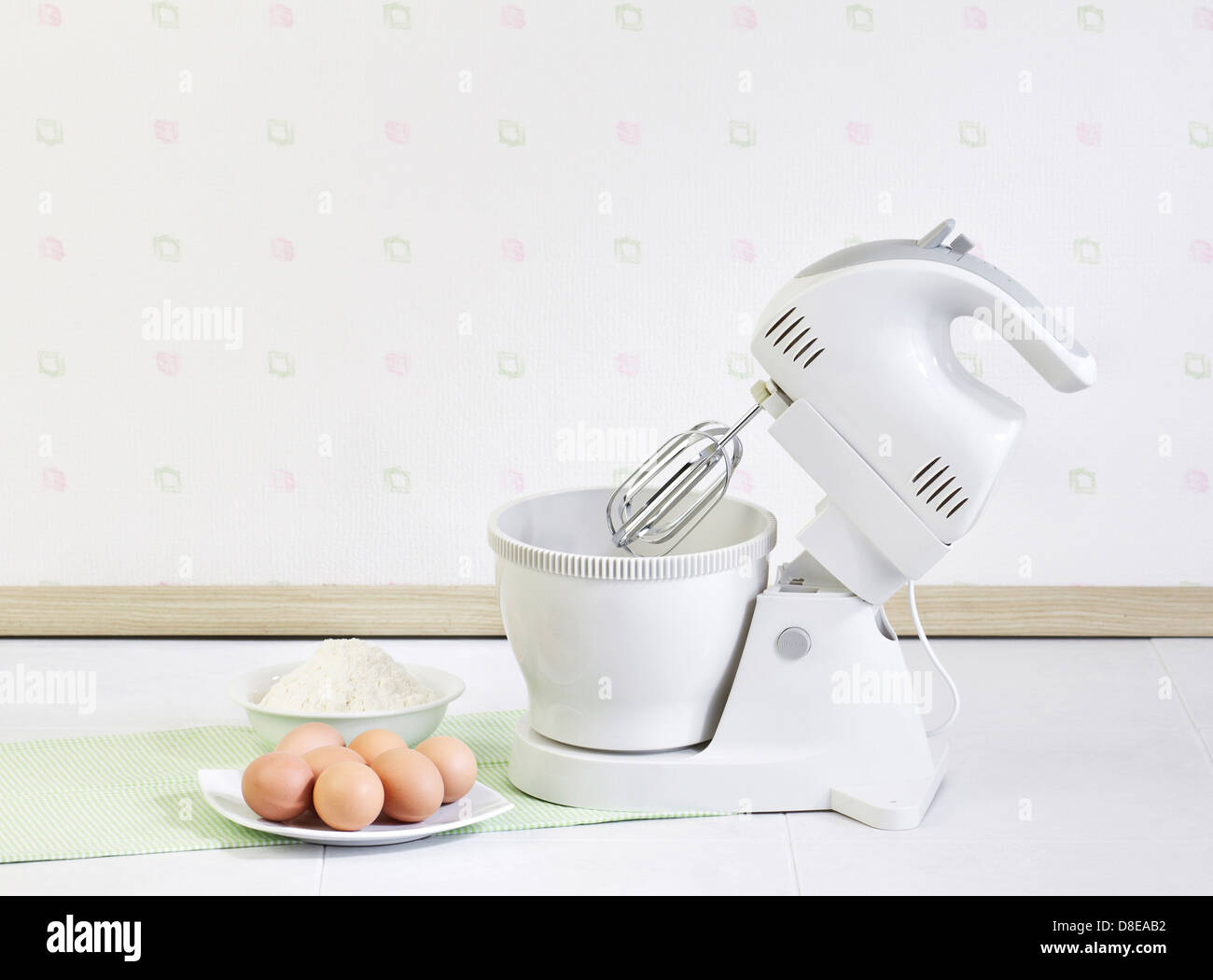 Miscelatore elettrico per cuocere il pane o dessert Foto Stock