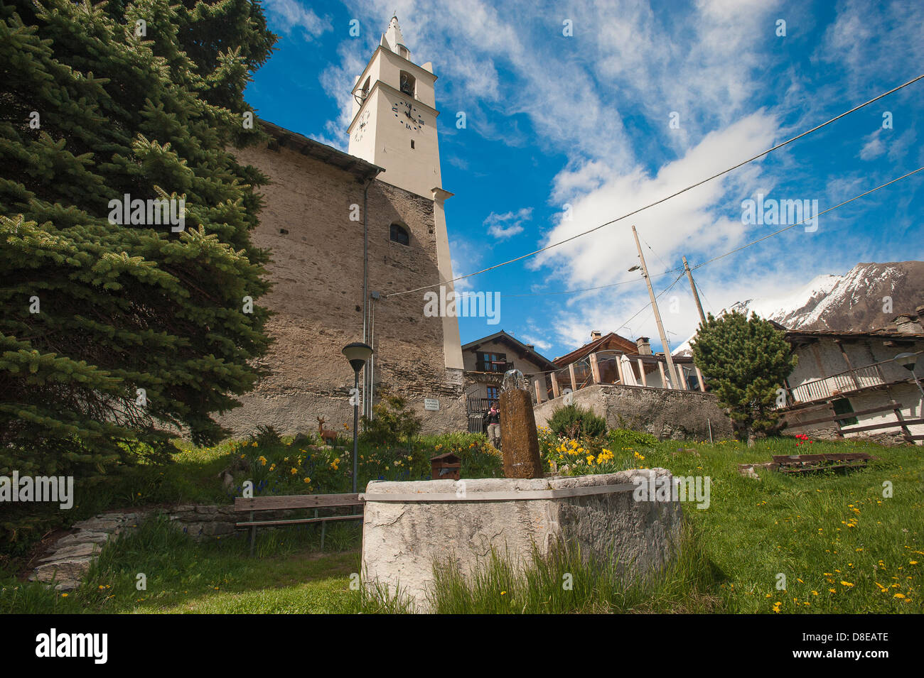 Europa Italia Provincia di Torino Piemonte Orsiera Rocciavriè Park Usseaux la chiesa s. Pietro Apostolo Foto Stock