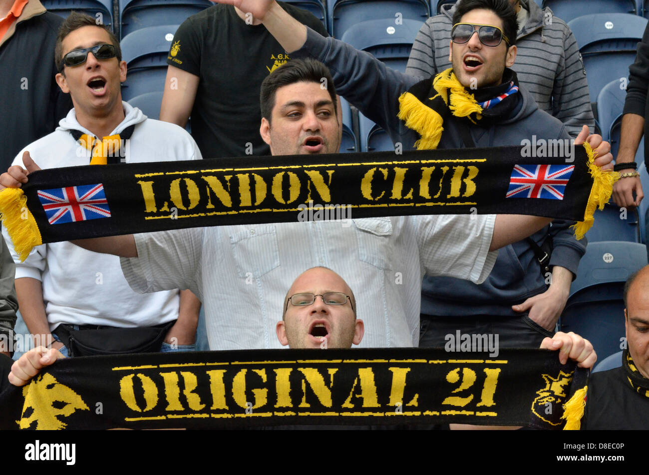 Gli appassionati di AEK Atene presso la pre-stagione amichevole v Preston North End Foto Stock