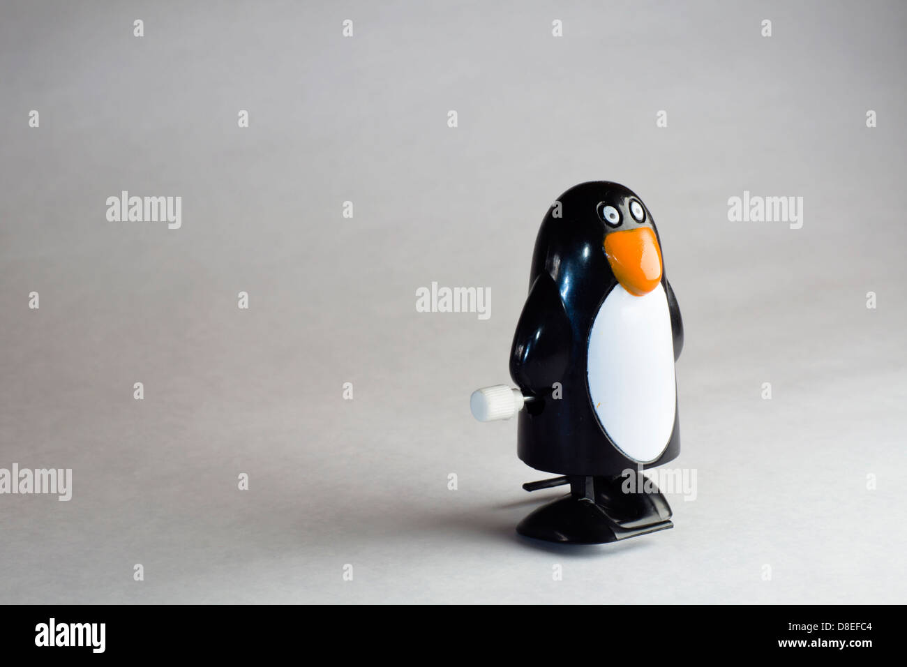 Toy penguin immagini e fotografie stock ad alta risoluzione - Alamy