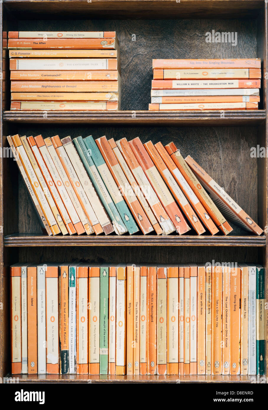 Vintage paperback pubblicato da penguin Books - per lo più tardi anni quaranta alla fine degli anni sessanta Foto Stock