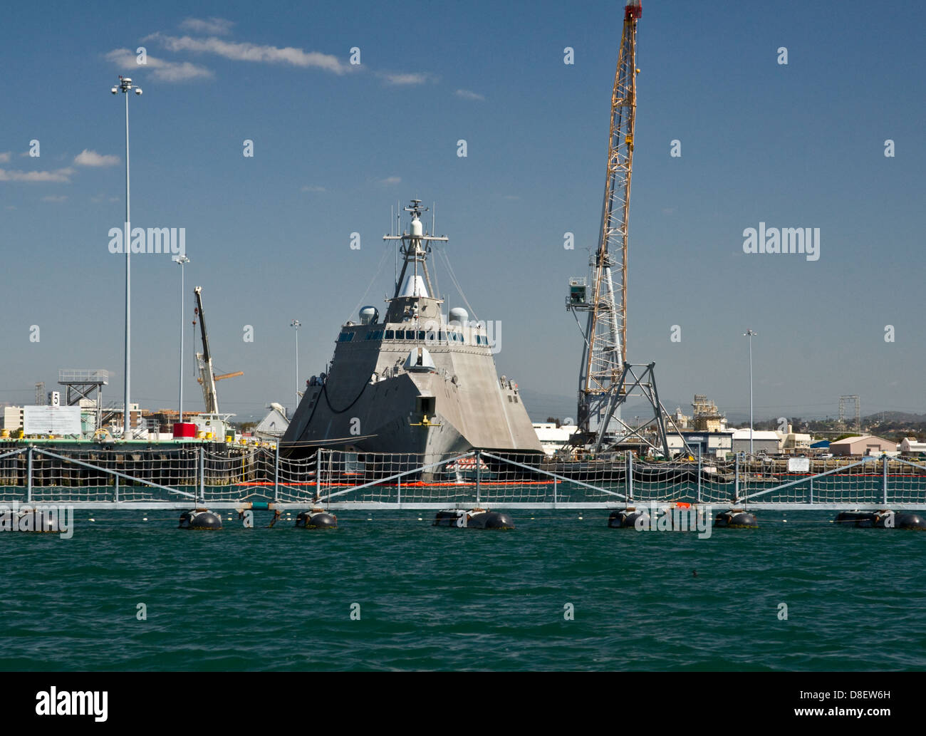 USS Indipendenza, LCS nave da guerra nel porto di San Diego Base Navale Foto Stock