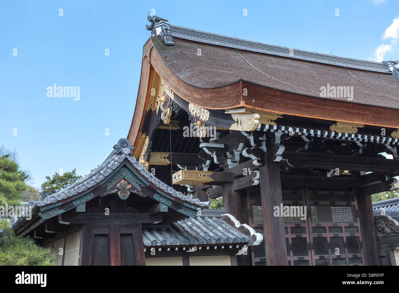 Dettagli di Gishu-mon gate nel Palazzo Imperiale area in Kyoto, Giappone Foto Stock