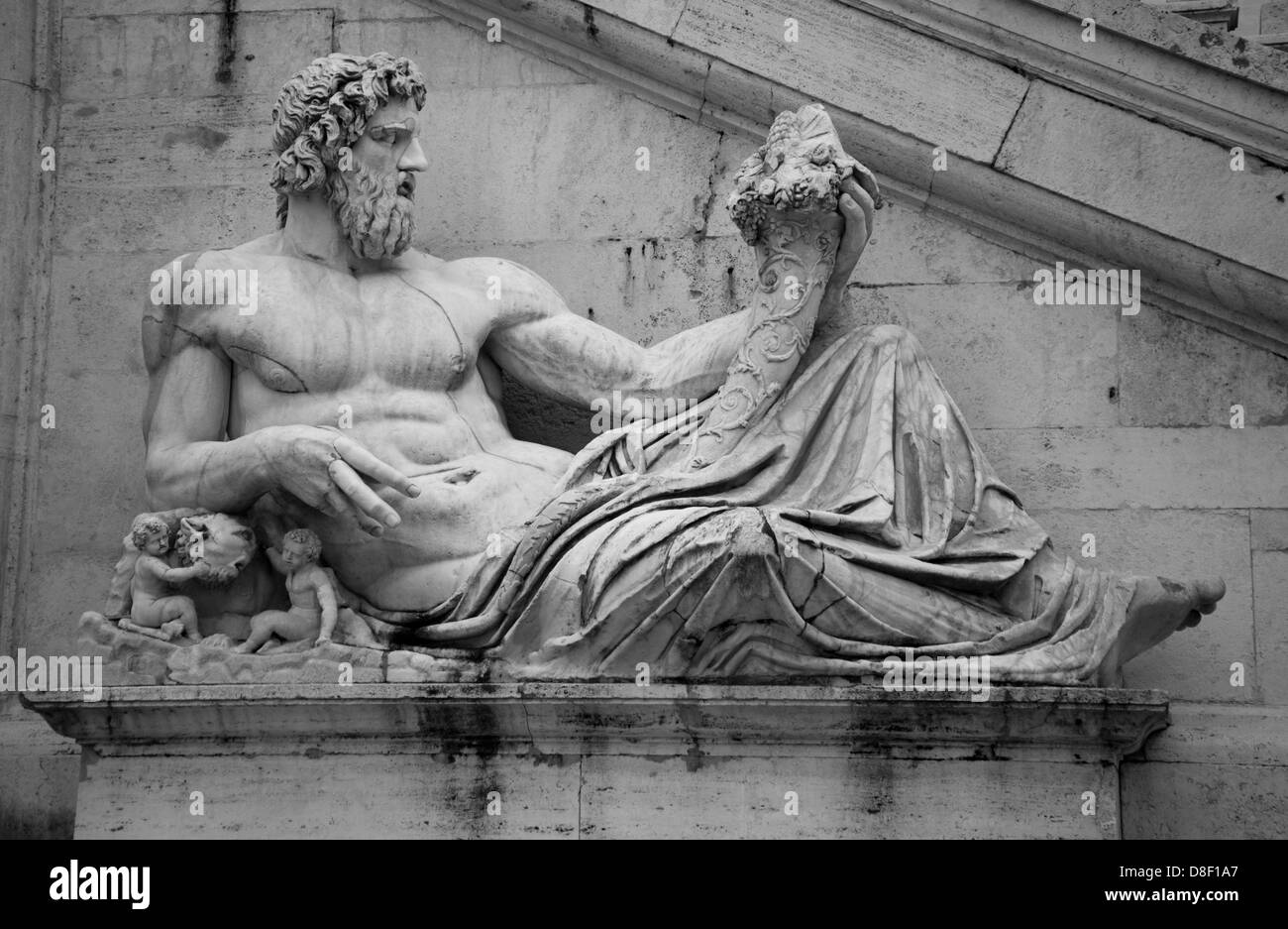 Bianca pietra scultura di uomo a Roma Foto Stock