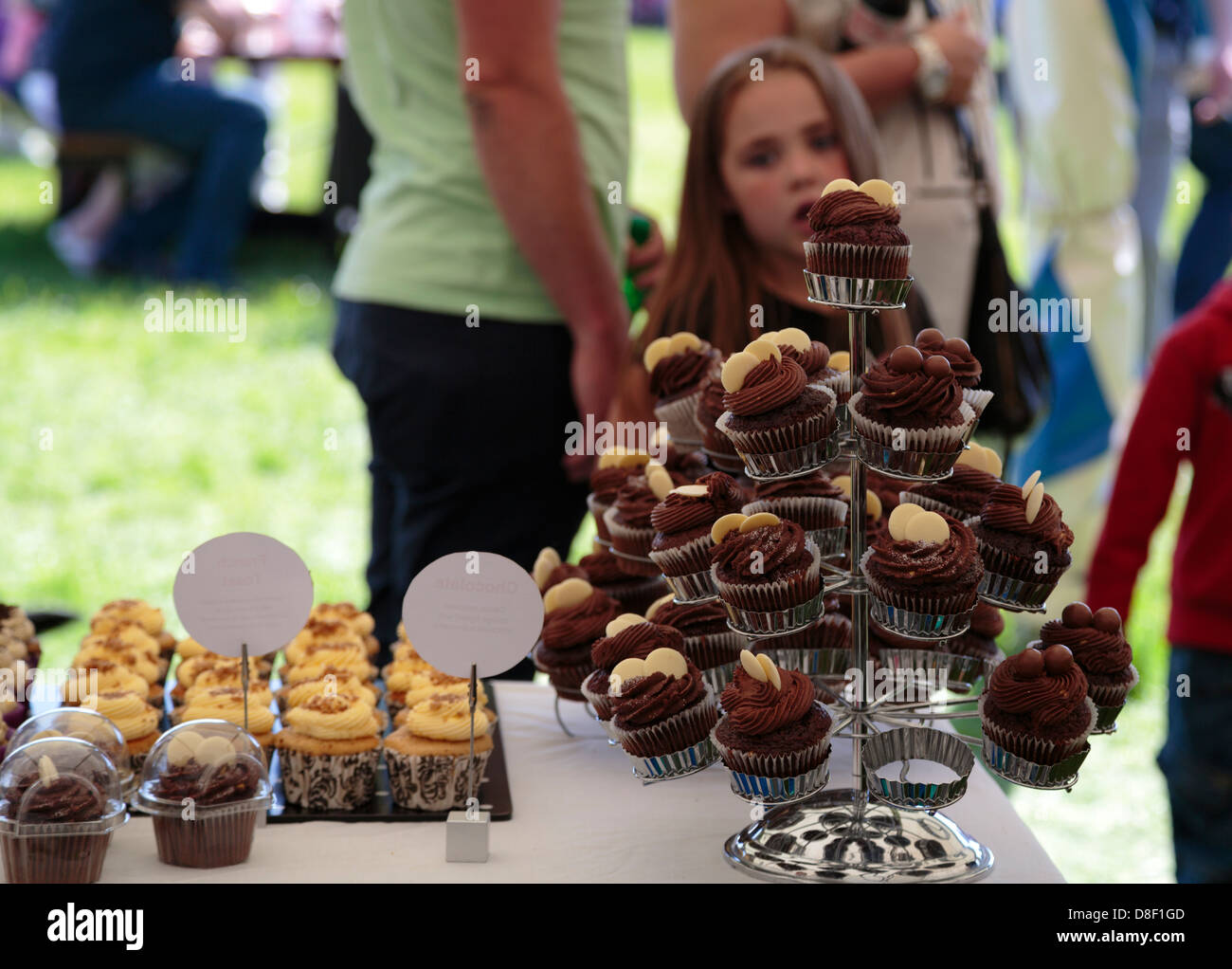 Tortine per la vendita in gioco e Country Fair 26 maggio 2013, Burghley House, Stamford, Lincolnshire, Inghilterra Foto Stock