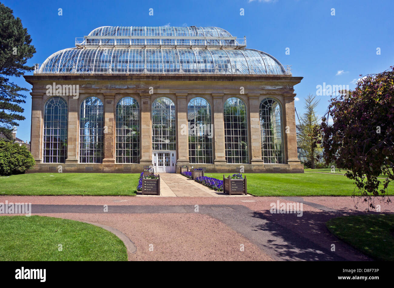 La Casa delle Palme e ingresso delle serre in Royal Botanic Garden Edinburgh in Scozia Foto Stock