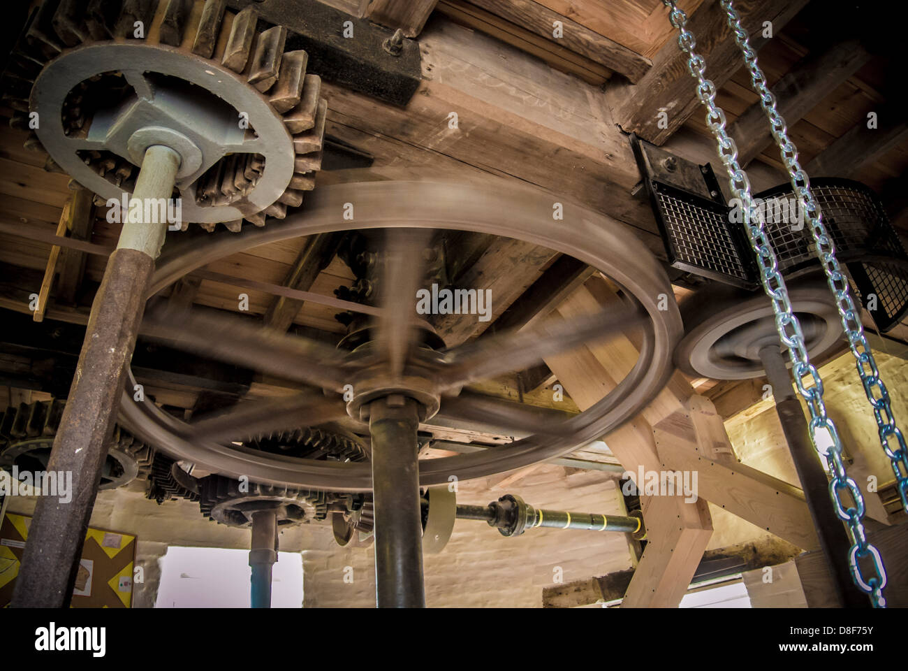 Meccanismo di fresatura all'interno di Holgate Windmill, York, UK Foto Stock