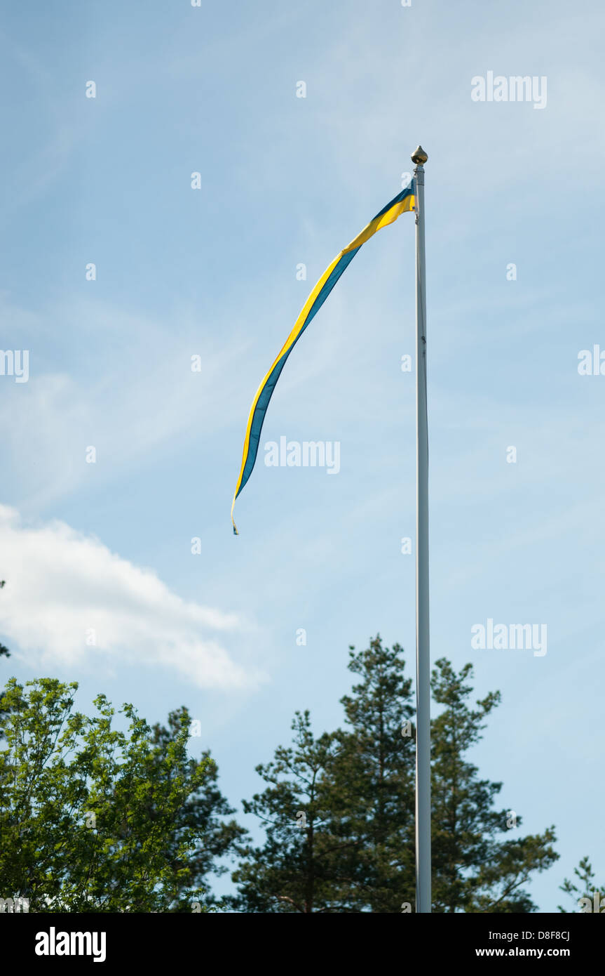 Bandiera pole con colori svedese Foto Stock
